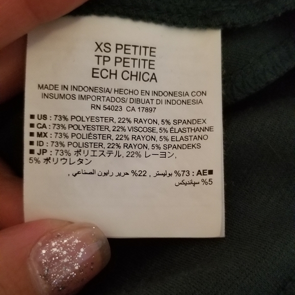 Old Navy Flaired Mini Skirt - Picture 3 of 4